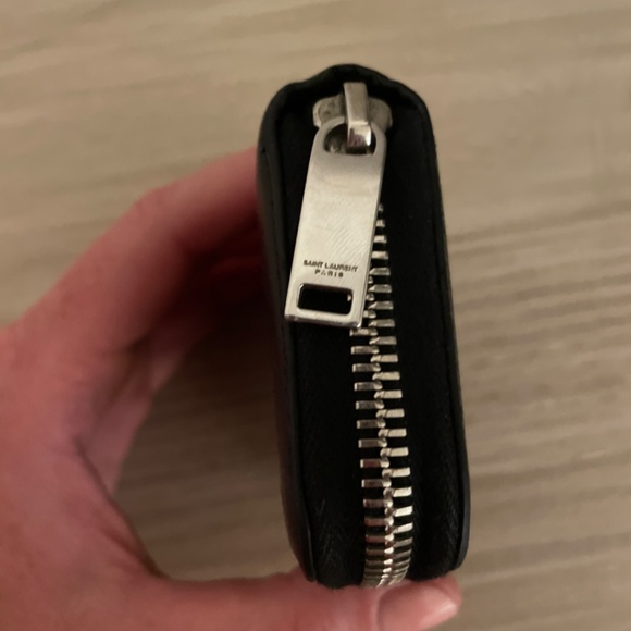 Saint Laurent Small Zippy Wallet - Picture 7 of 10